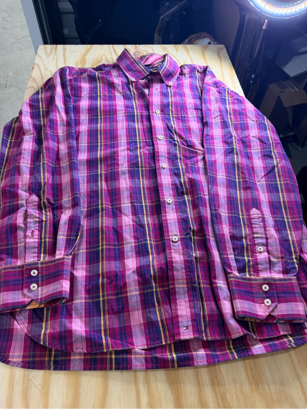 Tommy Hilfiger Men’s Large L Plaid Button Down Shirt Pink Navy Long